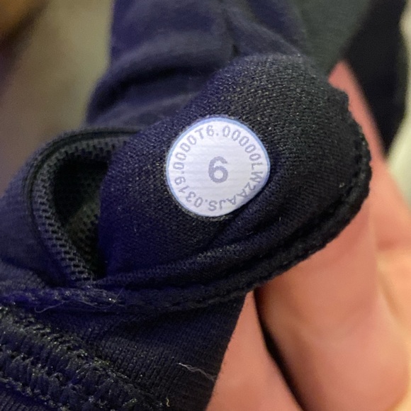 lululemon energy bra medium support size 6 - Picture 5 of 5